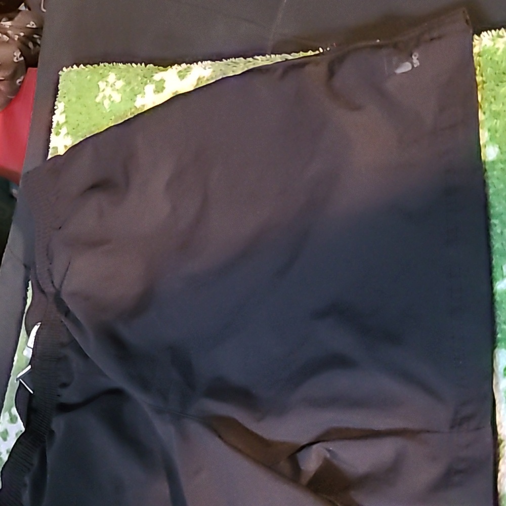 Fila women's athletic shorts - Picture 3 of 7